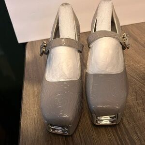 Vogue Embossed Gray Mary Jane Heels